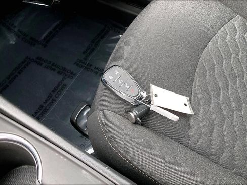 Used 2018 Chevrolet Equinox LT image 10