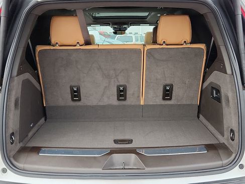 Used 2021 Cadillac Escalade Sport w/ Driver Assist Tech Package image 30