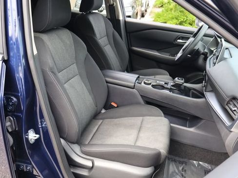 Used 2024 Nissan Rogue SV AWD/4WD image 20