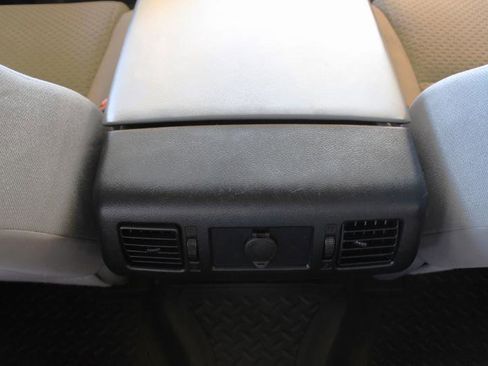 Used 2012 Toyota Tundra 4x4 CrewMax w/ TRD Off-Road Pkg image 40