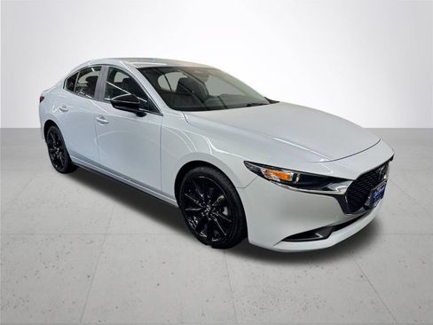 Used 2024 MAZDA MAZDA3 s FWD image 9