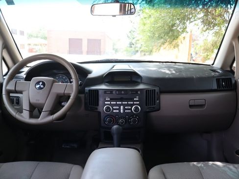 Used 2008 Mitsubishi Endeavor LS AWD/4WD image 16