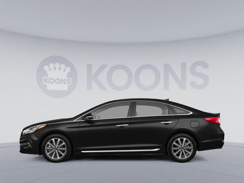 Used 2016 Hyundai Sonata Limited w/ Option Group 05 FWD image 2