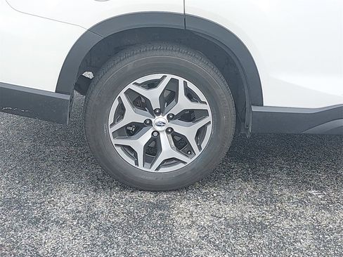 Used 2022 Subaru Forester Premium w/ Popular Package #1 image 10