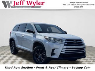 Used 2019 Toyota Highlander LE video 1