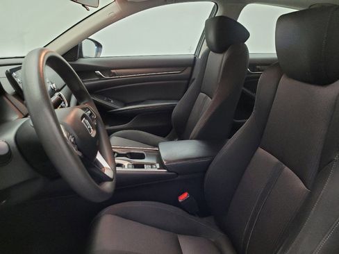 Used 2018 Honda Accord EX image 17