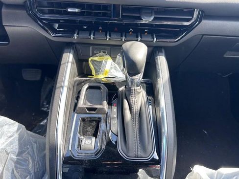 New 2026 GMC Canyon Elevation w/ Convenience Package image 14