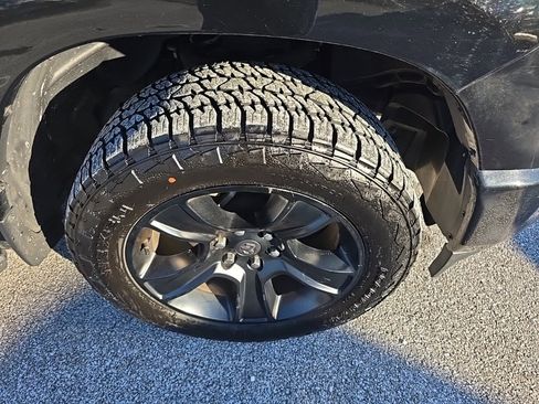 Certified 2020 RAM 1500 Big Horn image 9