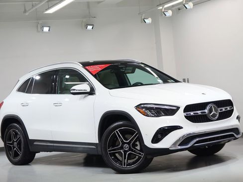 Certified 2026 Mercedes-Benz GLA 250 4MATIC image 7