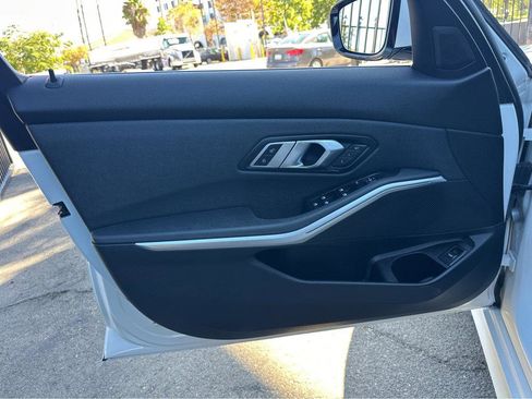 Used 2021 BMW 330i Sedan w/ Convenience Package image 15