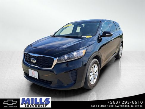 Used 2019 Kia Sorento LX image 1
