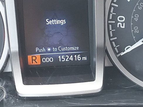 Used 2017 Toyota Tacoma SR5 w/ Tow Package image 24