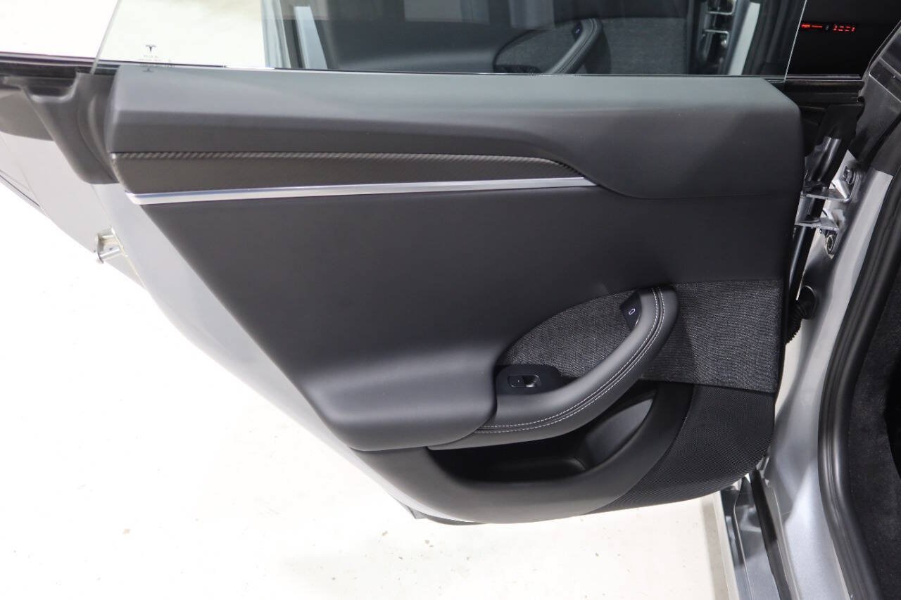 Used 2024 Tesla Model S Plaid AWD/4WD image 32