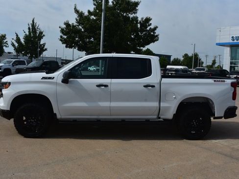 New 2026 Chevrolet Silverado 1500 Custom Trail Boss w/ LPO, Dark Essentials Package AWD/4WD image 10