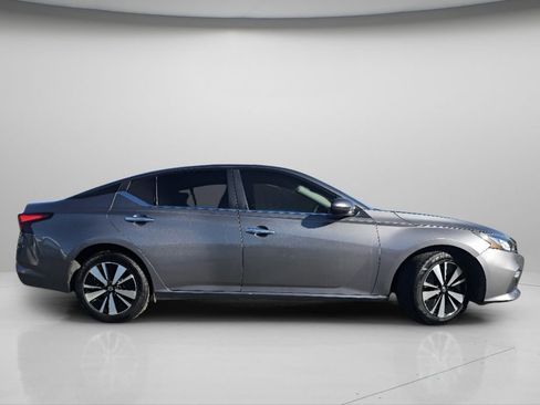 Used 2022 Nissan Altima 2.5 SV AWD/4WD image 23