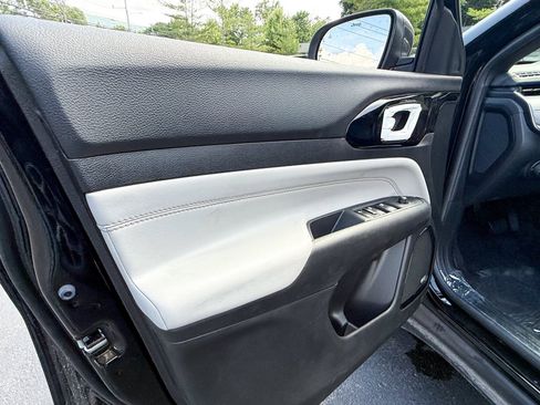 New 2025 Jeep Compass Limited w/ Sun and Sound Group image 16