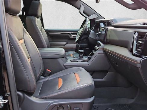Used 2023 GMC Sierra 1500 AT4 w/ AT4 Premium Package AWD/4WD image 23