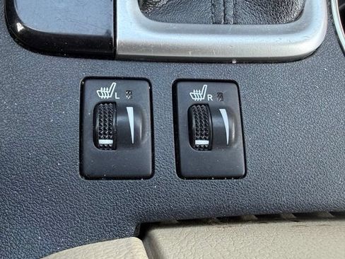 Used 2018 Toyota Highlander XLE AWD/4WD image 24