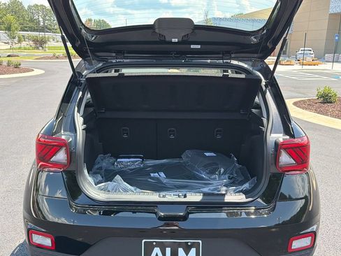 New 2026 Hyundai Venue SEL FWD image 19