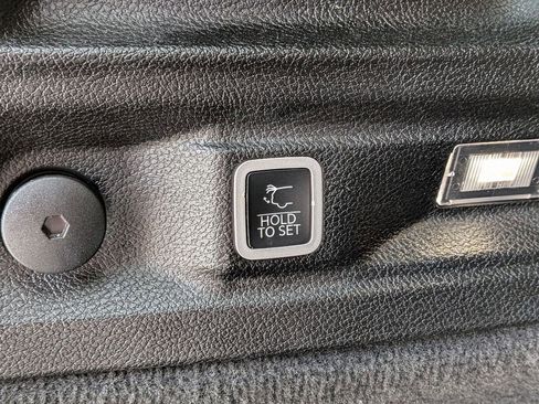 Used 2022 Jeep Grand Cherokee L Summit AWD/4WD image 9
