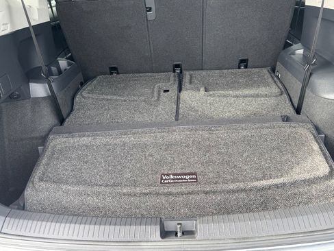 Used 2020 Volkswagen Tiguan SE w/ Panoramic Sunroof Package image 22