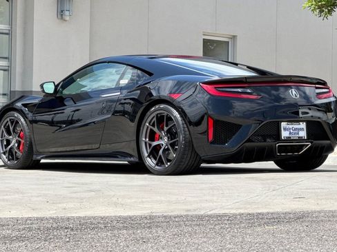 Used 2017 Acura NSX AWD/4WD image 3