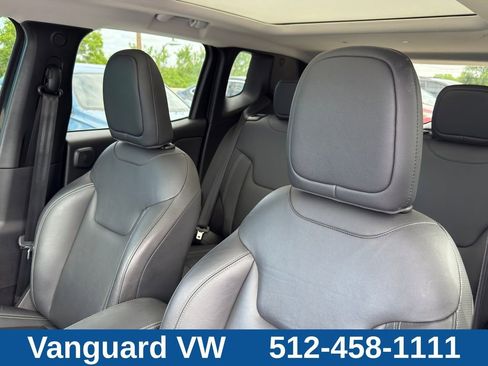 Used 2022 Jeep Renegade Limited w/ Sun, Sound & Wheels Group AWD/4WD image 14