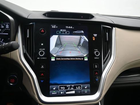 Used 2021 Subaru Outback Limited image 18