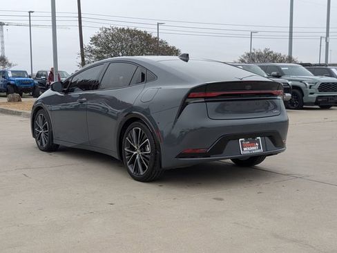 Used 2023 Toyota Prius Limited image 8