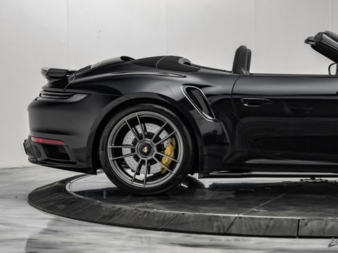 Used 2025 Porsche 911 Turbo S w/ Exterior Sport Package AWD/4WD image 28