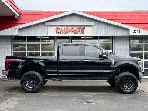 Used 2021 Ford F250 Lariat w/ Chrome Package image 2