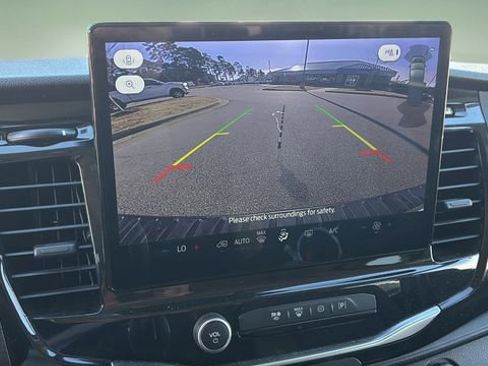 Used 2023 Ford Transit 350 XLT image 25