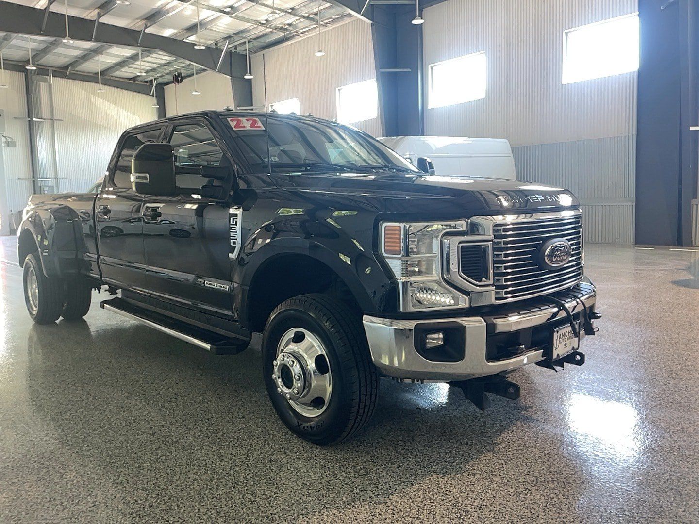 Used 2022 Ford F350 Lariat w/ Lariat Ultimate Package AWD/4WD image 1