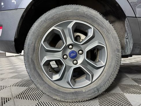 Used 2021 Ford EcoSport S image 40