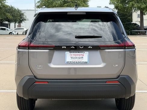 Used 2026 Toyota RAV4 LE AWD/4WD image 5