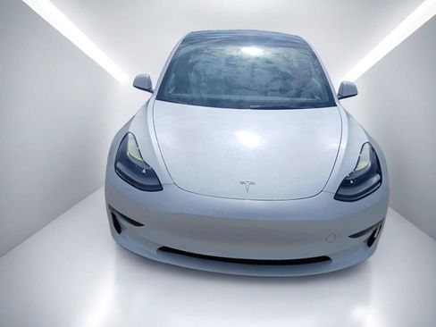 Used 2022 Tesla Model 3 Performance AWD/4WD image 3