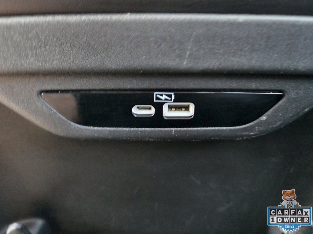 Used 2024 Chrysler Pacifica Limited FWD image 63