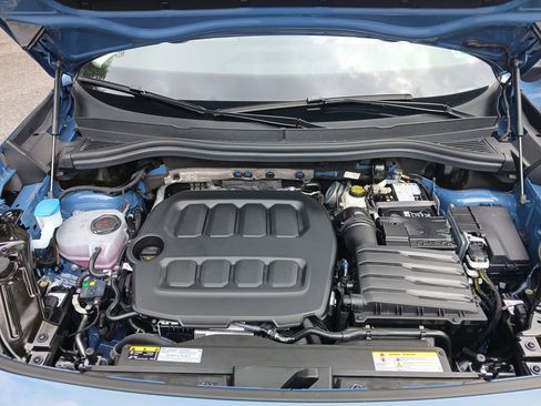 New 2025 Volkswagen Tiguan SE image 21