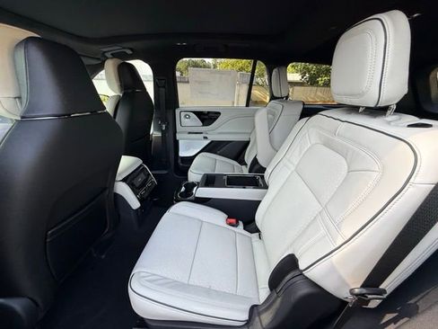 New 2025 Lincoln Aviator Black Label image 14
