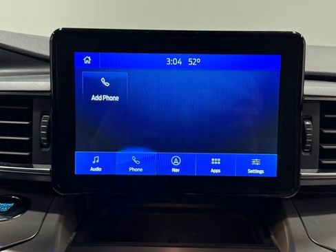 Certified 2022 Ford Explorer XLT w/ Equipment Group 202A image 28