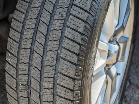 Used 2013 Ford F150 Lariat w/ Mid Equipment Group image 16