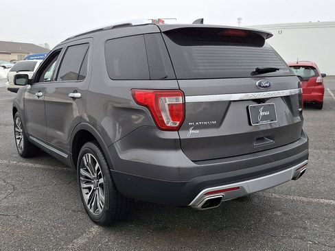 Used 2016 Ford Explorer Platinum image 4