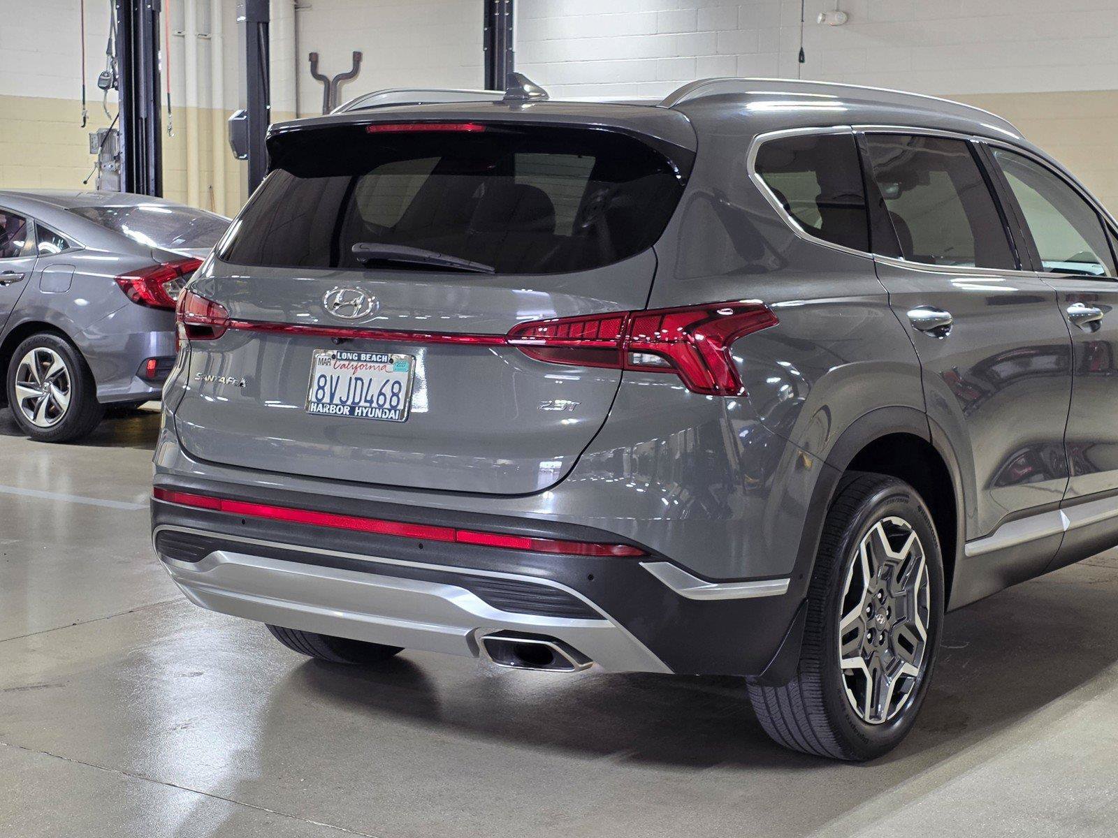 Used 2021 Hyundai Santa Fe Limited FWD image 11