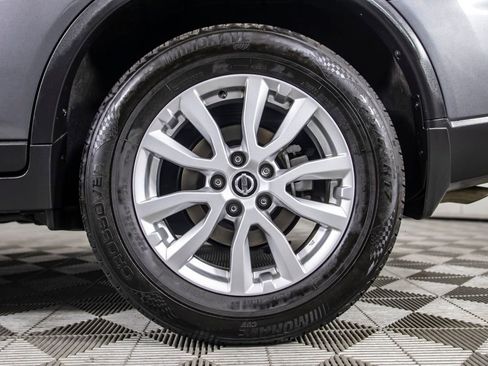 Used 2019 Nissan Rogue SV FWD image 42