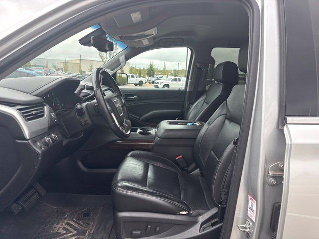 Used 2017 GMC Yukon SLT AWD/4WD image 10