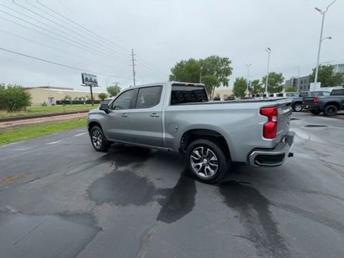 Used 2024 Chevrolet Silverado 1500 LT AWD/4WD image 6