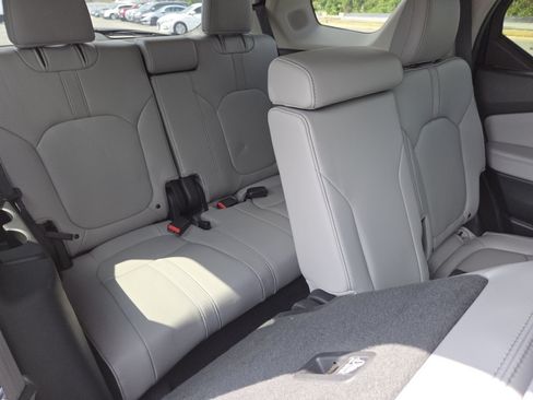 Certified 2025 Honda Pilot Touring image 25