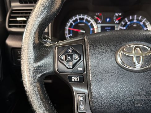 Used 2016 Toyota 4Runner Trail Premium AWD/4WD image 24
