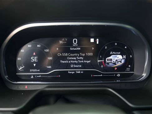 Used 2023 GMC Yukon XL AT4 w/ Technology Package image 7