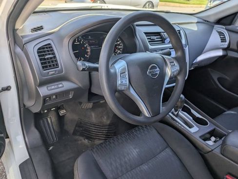 Used 2018 Nissan Altima 2.5 S w/ S Convenience Package FWD image 13